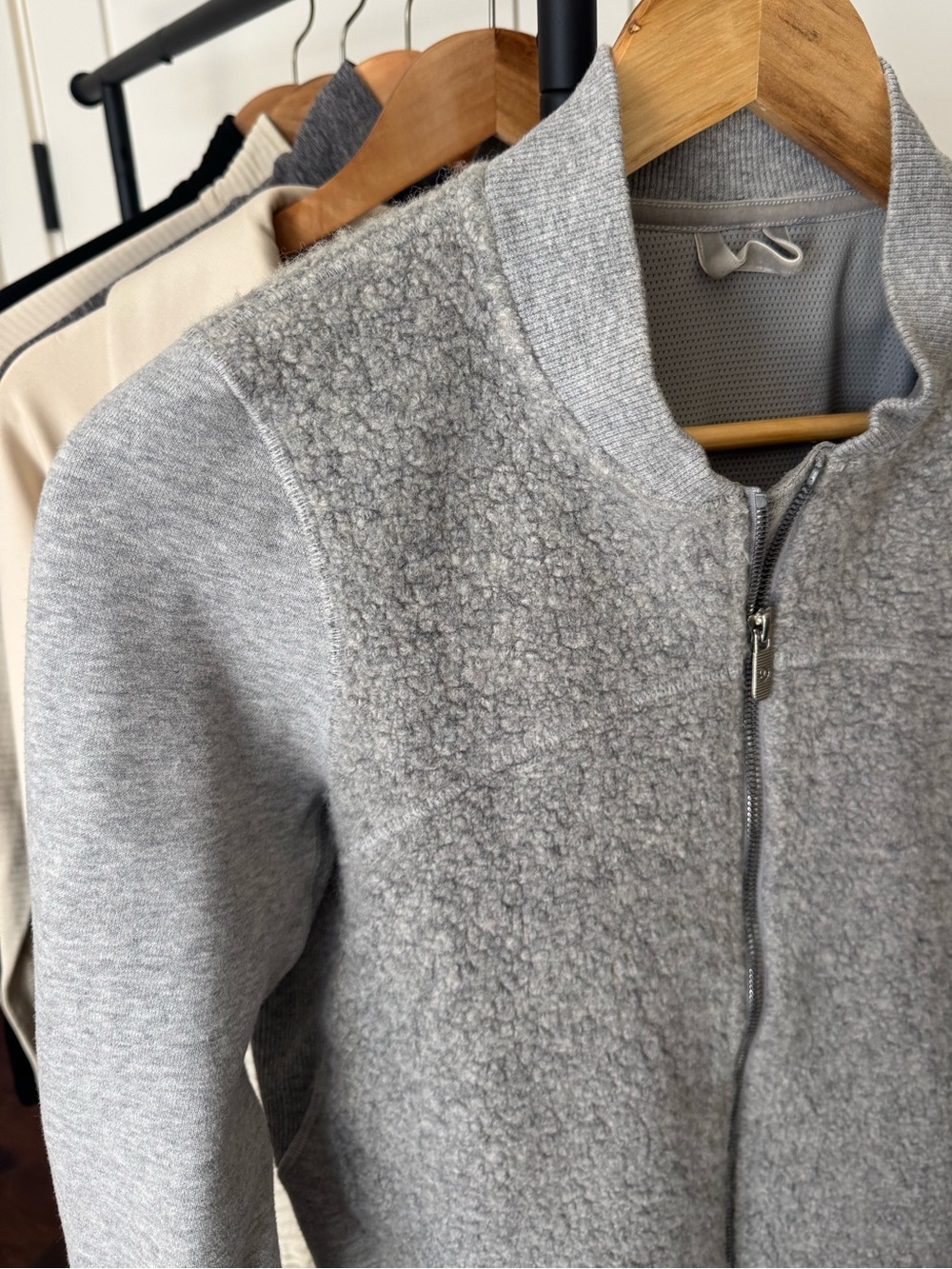 Lululemon gray full zip sherpa knit jacket winter layering size 6 sweatshirt